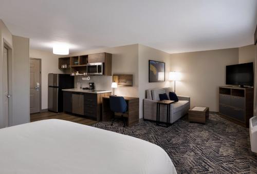 Candlewood Suites Lafayette - River Ranch, an IHG Hotel