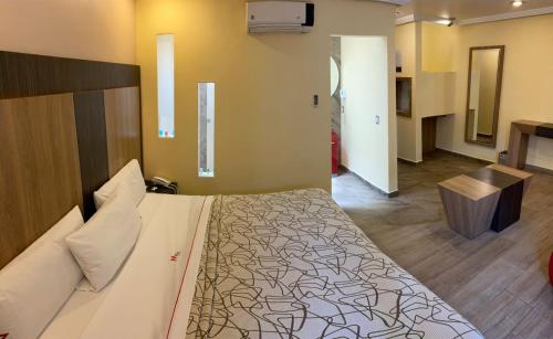 HOTEL M ELITE ROJO in Mexico City, Mexico
