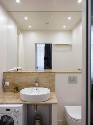 MIRO Rooms Skolas - quiet chic, free parking, self check-in, Riga (fotografie 8)