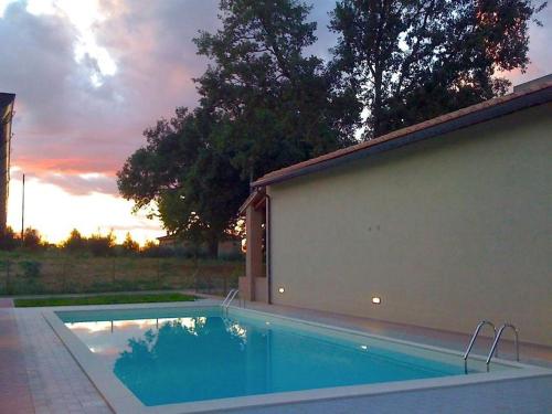 Confortevole Appartamento con Piscina