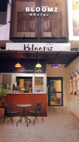 Exterior view, BLOOMZ HOSTEL near Doi Suthep Temple