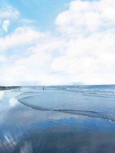 Beachfront Glamping with Mini Pool Exclusive Property, Lingayen (photo 4)