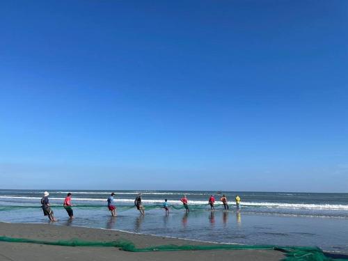 Beachfront Glamping with Mini Pool Exclusive Property, Lingayen (photo 8)