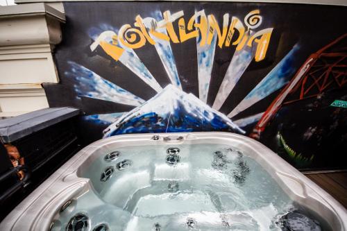 444743922 Kimpton Hotel Vintage Portland by IHG