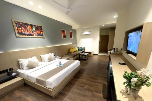 Capital O 26351 Hotel Classic Residency in Pinjaur