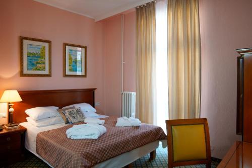Superior Double or Twin Room with Balcony room in Hotel Villa Lauretta