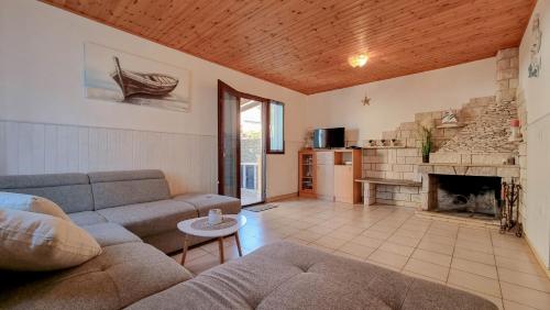 Létesítmények, Sv. Ivan in Krizine