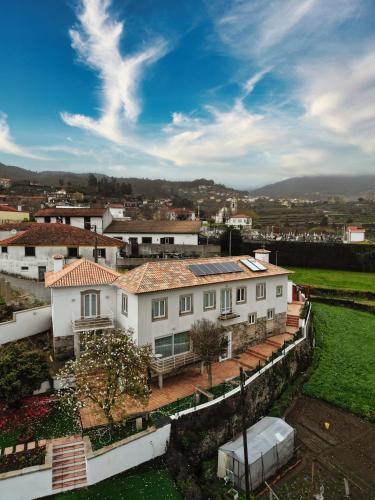 Coliving The VALLEY Portugal countryside retreat for digital nomads and hiking lovers - PRIVATE BEDROOMS with SHARED BATHROOMS, shared kitchen, and coworking space gîte à louer Roge