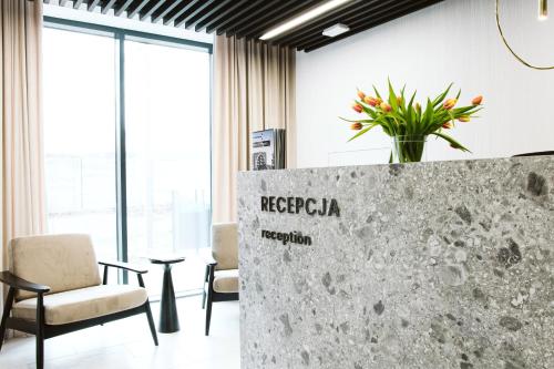 Symphony City Square Aparthotel by INA 5