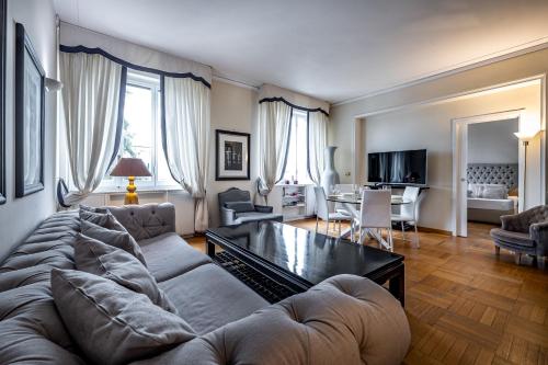 YID D'Azeglio luxury apartment with parking