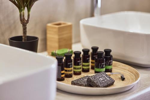 Plaka's Villa with Breathtaking Acropolis view - image 6