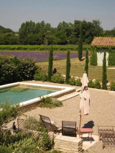 B&B Taulignan - Une chapelle en soie - Bed and Breakfast Taulignan