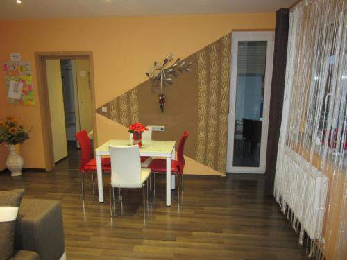 Food and beverages, Zafir Sziget Apartman in Sarvar