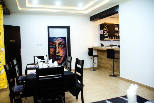 Hotel Capitol in Ojodu