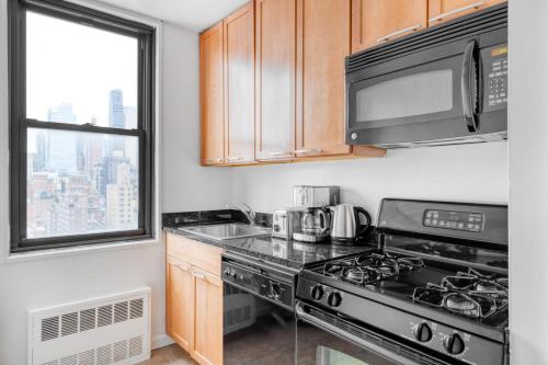 Kips Bay 2BR w Doorman Gym Bike Storage NYC-815, New York (photo 7)