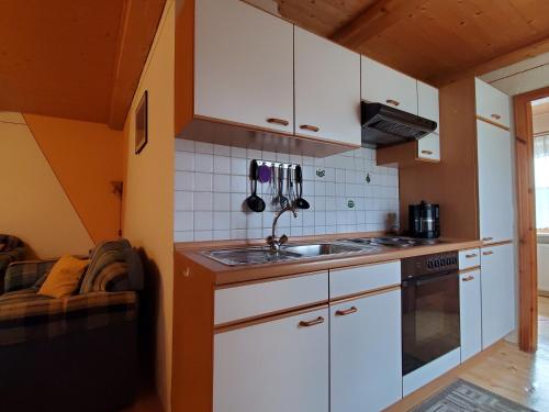 Kitchen, Ferienwohnungen Baur in Arnbruck
