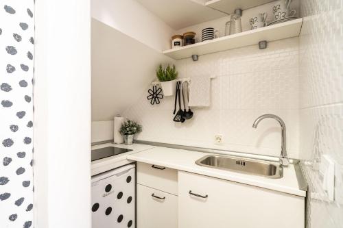ห้องครัว, Stay U-nique Studio apartment in Orašac (Stay U-nique Studio apartment in Orasac) in ออราซัซ
