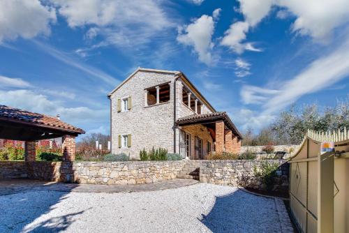 Villa Avalon - Luxury home with pool in the centre of Istria