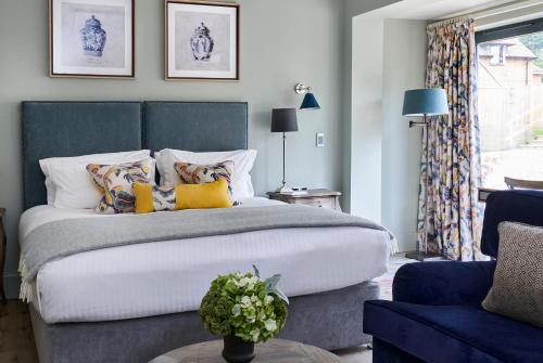 The Montagu Arms - image 10