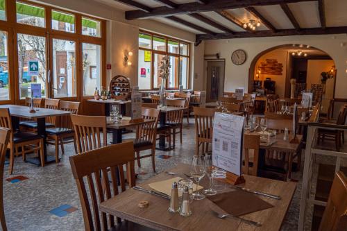 Étterem, Logis Hotel Au Gai Soleil du Mont-Aiguille in Chichilianne