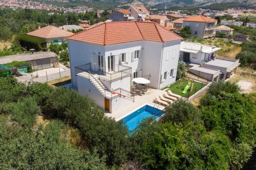 Villa Aquero -with private pool - Accommodation - Vranjic