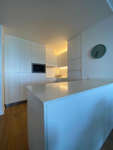 Apartment with Sea View image 3