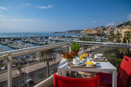Balcony/terrace, ibis budget Menton Bord de Mer in Menton