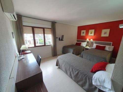  Triple Room 3 Beds with Terrace.