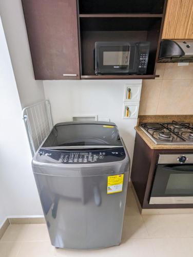 Apartamento Completo Poblado - Ubicacion Central con Parqueadero, Medellín (foto 9)