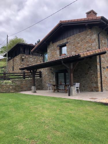 Casa Rural Launtzin Landetxea