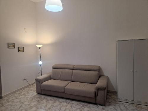 One-Bedroom Apartment image 4