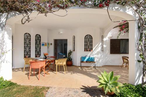 Exterior view, Casa da Oliveira in Vale de Eguas