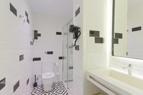 Madeinterranea Suites - image 4