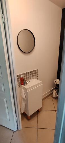 Bathroom, Ocalm in Chilly-Mazarin