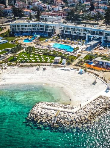 Strand, ABN Residence in Spadici