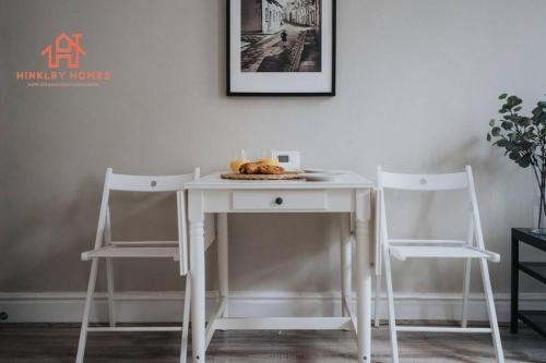Open & Spacious Ground Floor Apartment - Sleeps 6, Liverpool (photo 7)