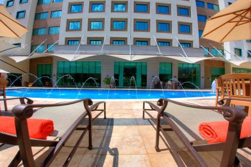 Swimming pool, Lidotel Valencia in El Vinedo Valencia