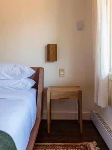 444926821 Eastwind Hotel Lake Placid