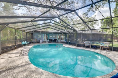 Beach Retreat in Jacksonville PetandFamily-Friendly