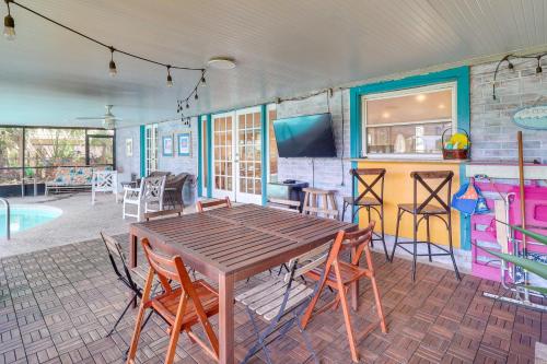 Beach Retreat in Jacksonville Pet and Family-Friendly - image 2