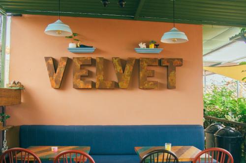 Restoran, Velvet Hostal La novena in Sonsonate