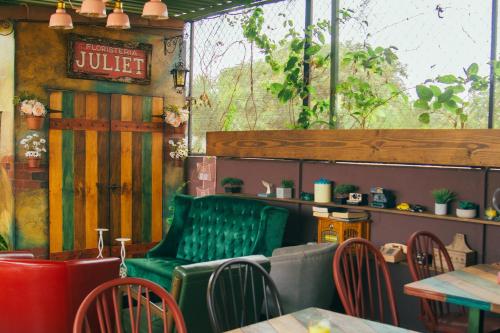 Seadmed, Velvet Hostal La novena in Sonsonate