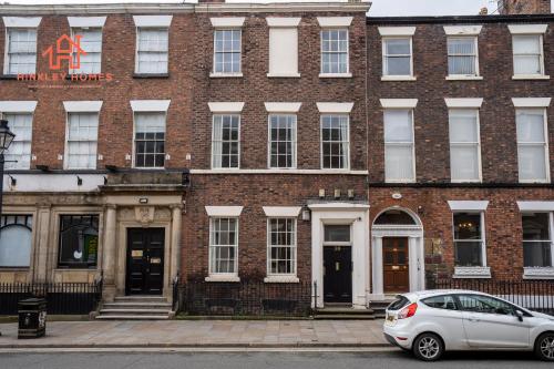 Large City Centre Apartment - Georgian Townhouse- Rodney St