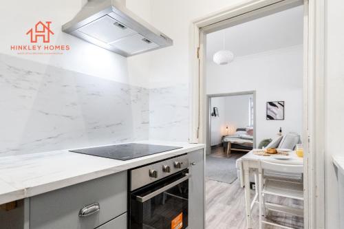 Rodney St - City Centre - Georgian Apartment -, Liverpool (photo 10)