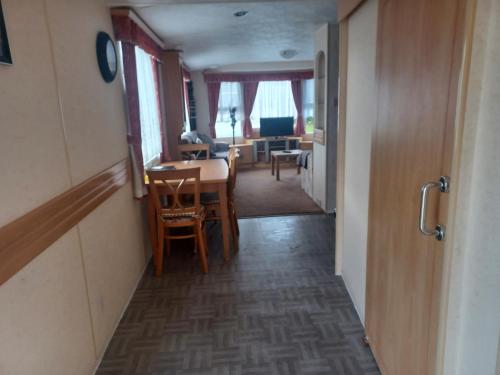 Sunshine Lodge-by-Saltfleet - 221 Kingfisher Drive - image 2