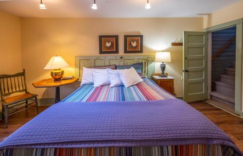 Clementine's Guest House & Vacation Rentals