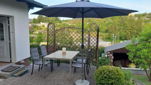 สวน, Ferienhaus im Grünen-Idyllischen Lage (Ferienhaus im Grunen-Idyllischen Lage) in ซูล