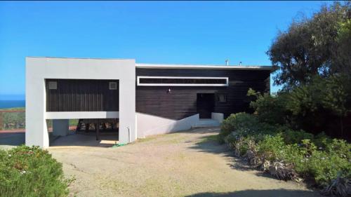 Casa en la playa entre Pichidangui y Los Vilos