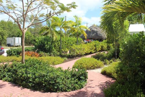 Tropical Cottages