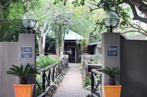 Emdoneni Lodge with Zululand Cat Conservation Project Emdoneni Lodge with Zululand Cat Conservation Project